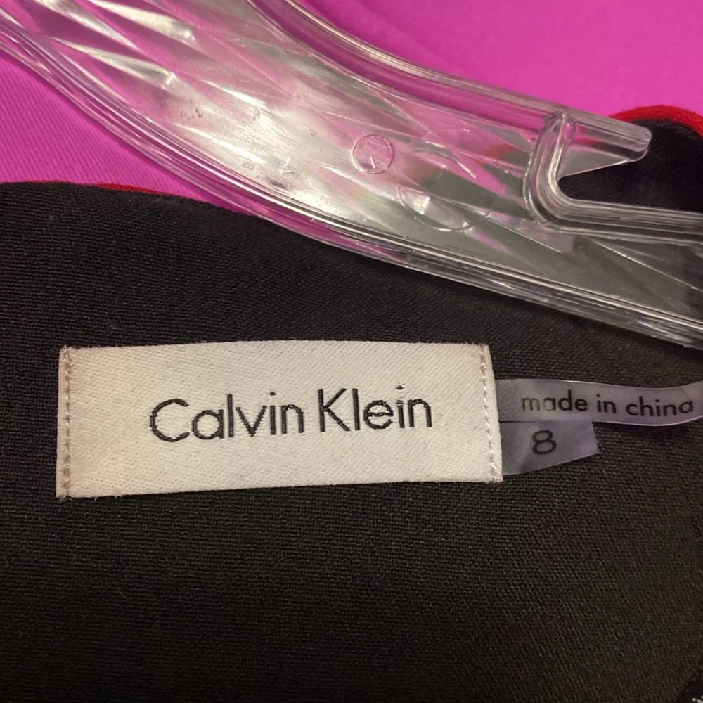 Red Calvin Klein - Picture 3 of 3